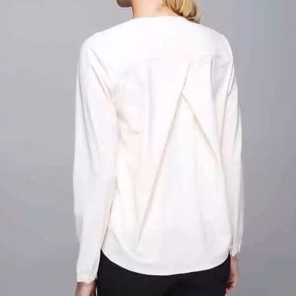 Lululemon Lab Solo Blouse in Ghost/Pale Pink - Picture 2 of 5